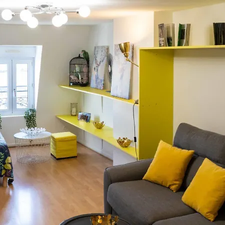 Apartment Sweethome - Theatre